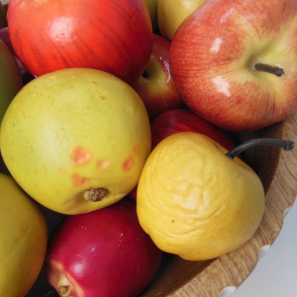 Realistic Artificial Decorative Faux Fake Apples High Quality Home Décor 21 pcs. - Picture 5 of 8